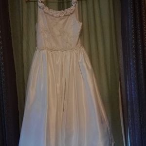 Girls sleeveless, white, tea length dress, sz 10